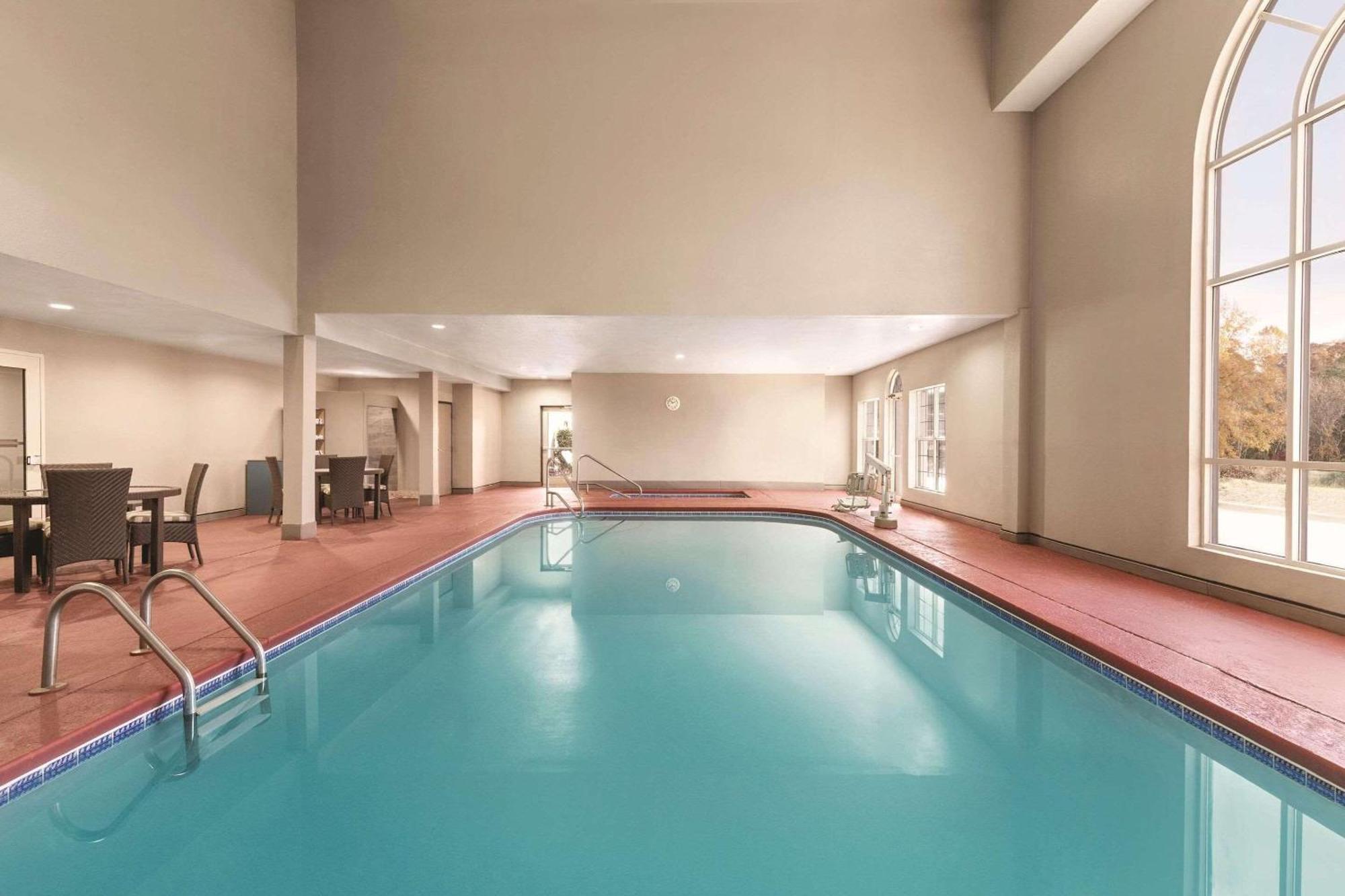 Country Inn & Suites By Radisson, Griffin, Ga Eksteriør billede