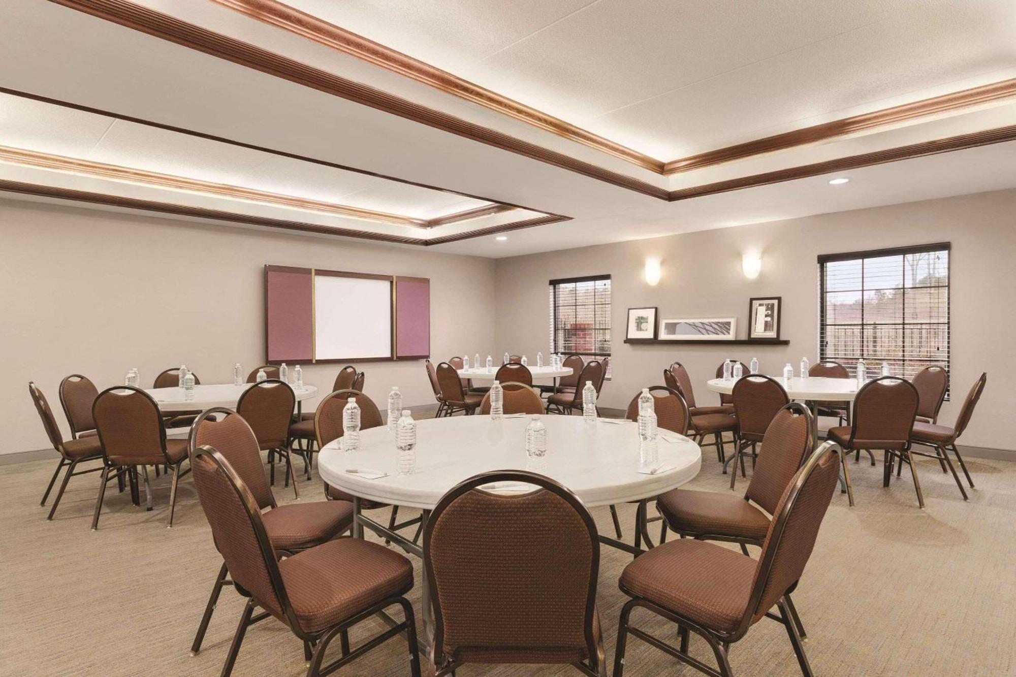 Country Inn & Suites By Radisson, Griffin, Ga Eksteriør billede
